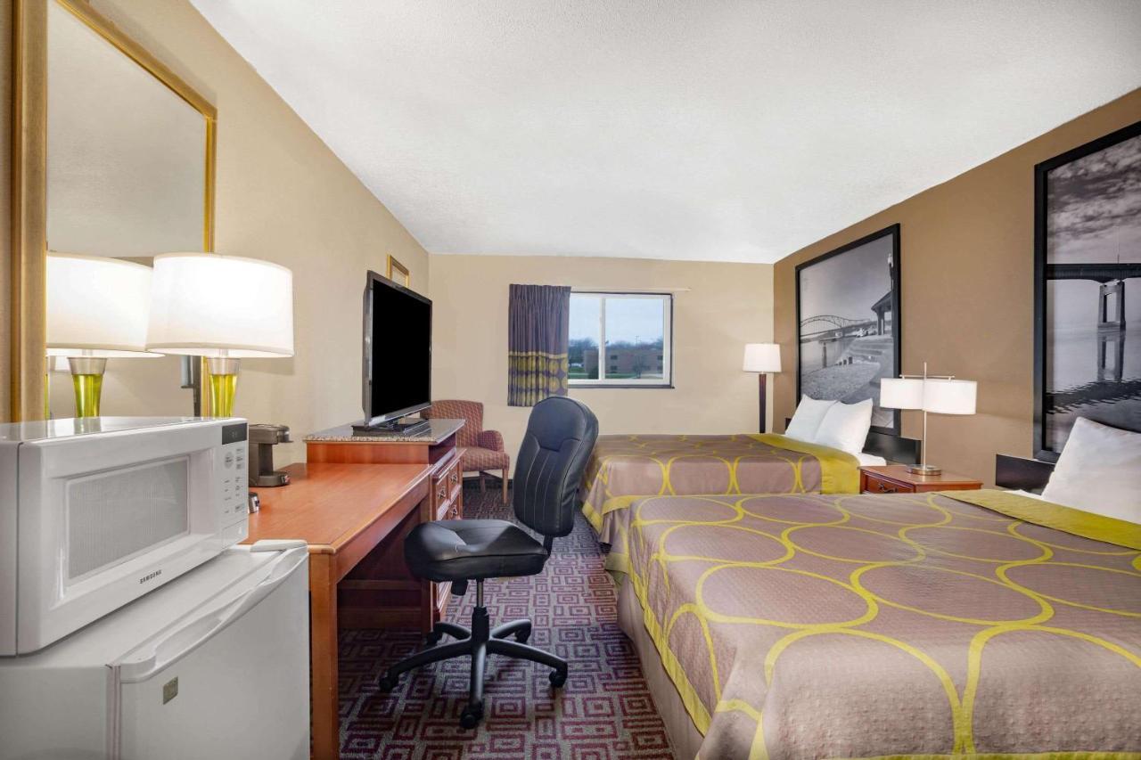 Super 8 By Wyndham Fort Madison Eksteriør billede