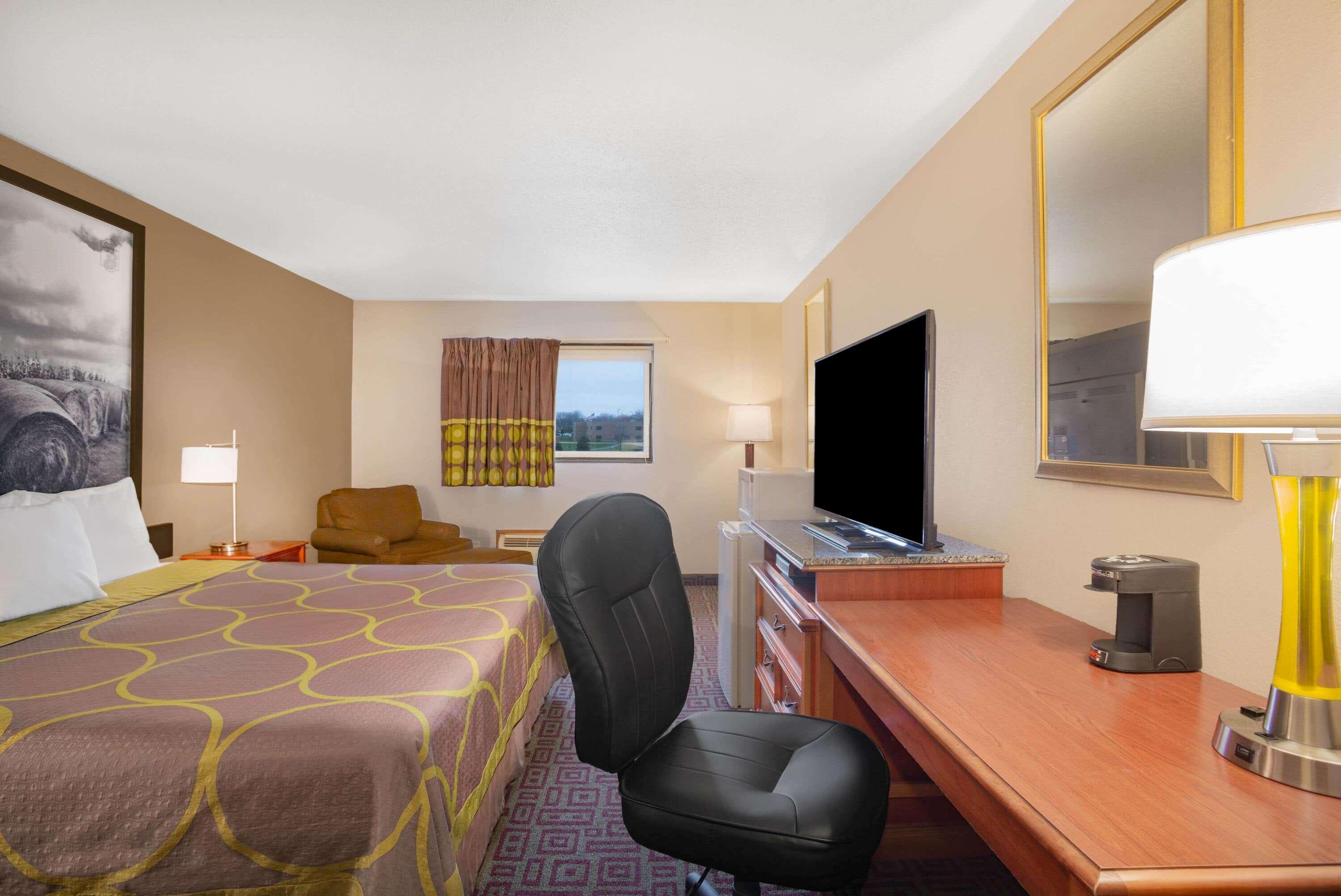 Super 8 By Wyndham Fort Madison Eksteriør billede